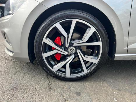 VOLKSWAGEN Virtus 1.0 4P 200 TSI FLEX HIGHLINE AUTOM�TICO, Foto 10