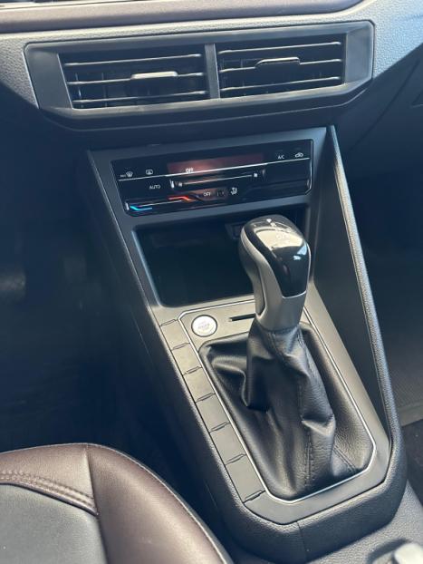 VOLKSWAGEN Virtus 1.0 4P 200 TSI FLEX HIGHLINE AUTOM�TICO, Foto 13