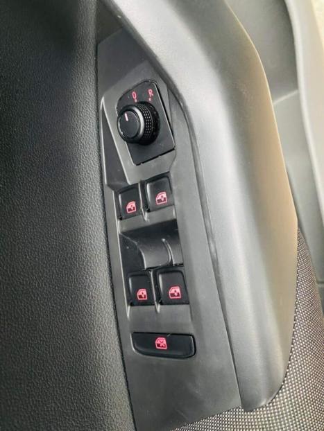 VOLKSWAGEN Virtus 1.0 4P 200 TSI FLEX COMFORTLINE AUTOM�TICO, Foto 19