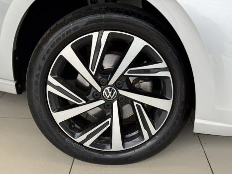 VOLKSWAGEN Virtus 1.0 4P 200 TSI FLEX HIGHLINE AUTOM�TICO, Foto 4