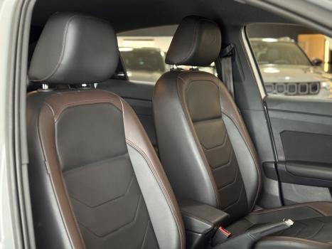 VOLKSWAGEN Virtus 1.0 4P 200 TSI FLEX HIGHLINE AUTOM�TICO, Foto 9