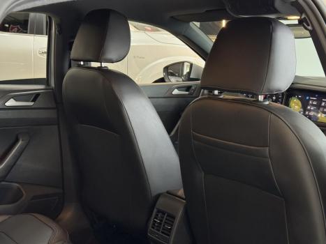 VOLKSWAGEN Virtus 1.0 4P 200 TSI FLEX HIGHLINE AUTOM�TICO, Foto 15