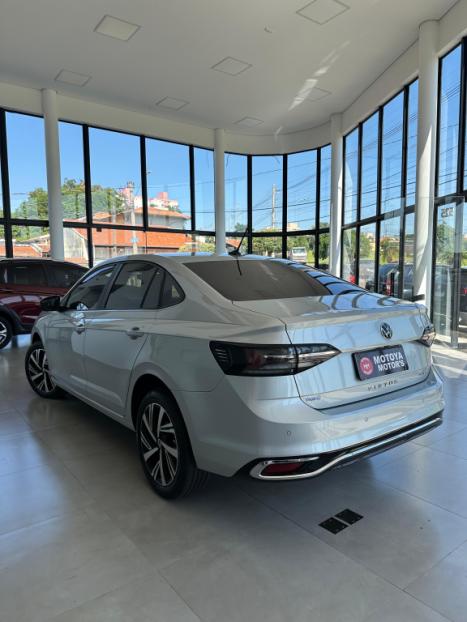 VOLKSWAGEN Virtus 1.0 4P 200 TSI FLEX HIGHLINE AUTOM�TICO, Foto 4