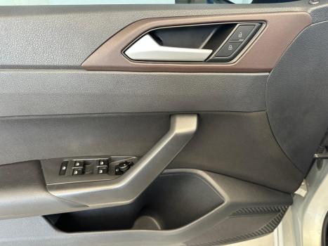 VOLKSWAGEN Virtus 1.0 4P 200 TSI FLEX HIGHLINE AUTOM�TICO, Foto 29