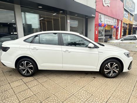 VOLKSWAGEN Virtus 1.0 4P 200 TSI FLEX COMFORTLINE AUTOM�TICO, Foto 4