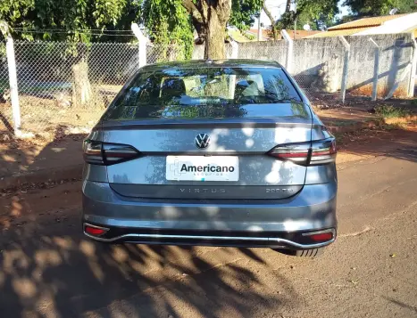 VOLKSWAGEN Virtus 1.0 4P 200 TSI FLEX HIGHLINE AUTOM�TICO, Foto 8