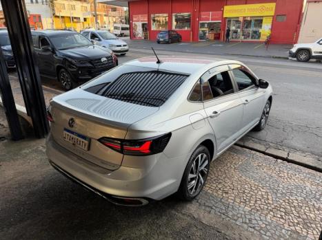 VOLKSWAGEN Virtus 1.0 4P 200 TSI FLEX HIGHLINE AUTOM�TICO, Foto 4