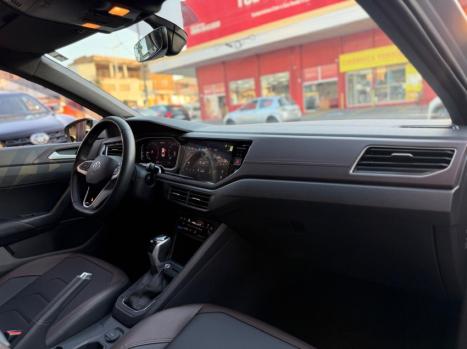 VOLKSWAGEN Virtus 1.0 4P 200 TSI FLEX HIGHLINE AUTOM�TICO, Foto 19