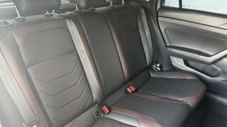 VOLKSWAGEN Virtus 1.0 4P 200 TSI FLEX HIGHLINE AUTOM�TICO, Foto 10