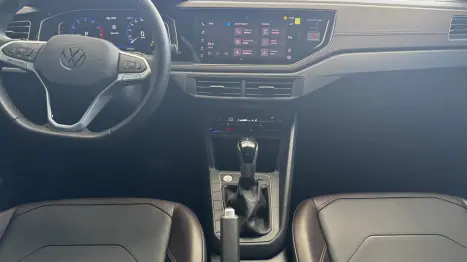 VOLKSWAGEN Virtus 1.0 4P 200 TSI FLEX HIGHLINE AUTOM�TICO, Foto 13