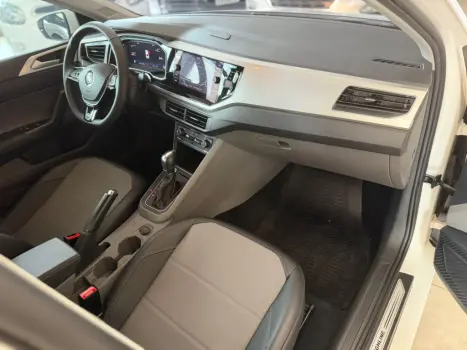 VOLKSWAGEN Virtus 1.0 4P 200 TSI FLEX HIGHLINE AUTOM�TICO, Foto 14