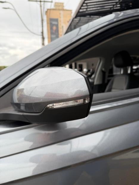 VOLKSWAGEN Virtus 1.0 4P 200 TSI FLEX HIGHLINE AUTOM�TICO, Foto 18