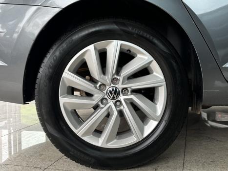 VOLKSWAGEN Virtus 1.0 4P 200 TSI FLEX COMFORTLINE AUTOM�TICO, Foto 9