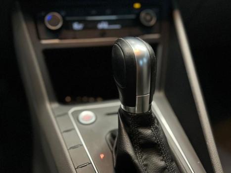 VOLKSWAGEN Virtus 1.0 4P 200 TSI FLEX HIGHLINE AUTOM�TICO, Foto 8