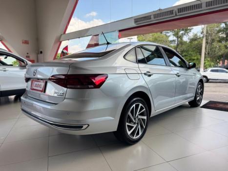 VOLKSWAGEN Virtus 1.0 4P 200 TSI FLEX HIGHLINE AUTOM�TICO, Foto 7