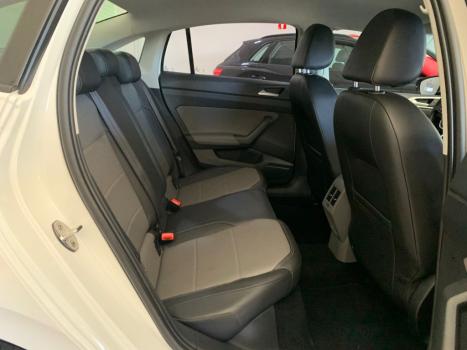 VOLKSWAGEN Virtus 1.0 4P 200 TSI FLEX HIGHLINE AUTOM�TICO, Foto 15
