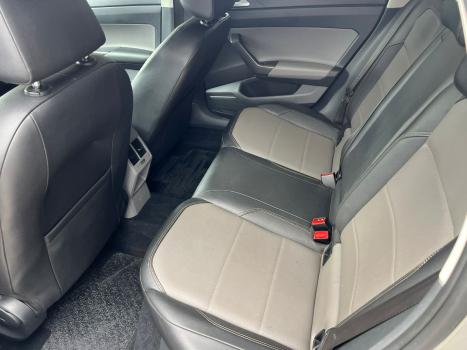 VOLKSWAGEN Virtus 1.0 4P 200 TSI FLEX HIGHLINE AUTOM�TICO, Foto 8