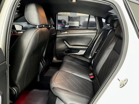 VOLKSWAGEN Virtus 1.4 4P 250 TSI EXCLUSIVE AUTOM�TICO, Foto 9