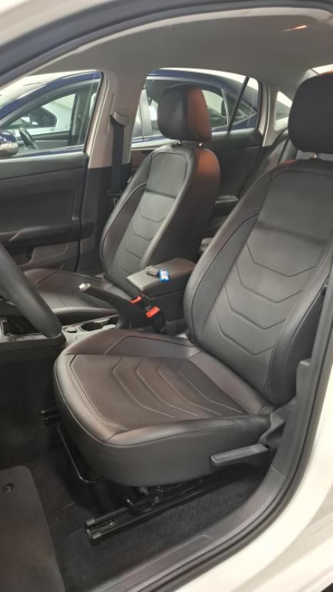 VOLKSWAGEN Virtus 1.0 4P 200 TSI FLEX COMFORTLINE AUTOM�TICO, Foto 9