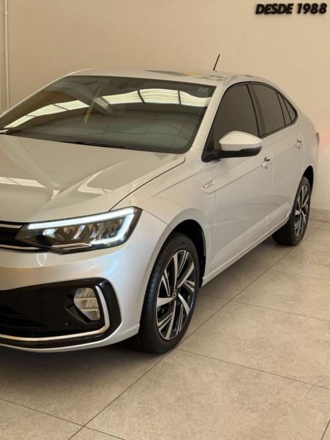 VOLKSWAGEN Virtus 1.0 4P 200 TSI FLEX HIGHLINE AUTOM�TICO, Foto 3