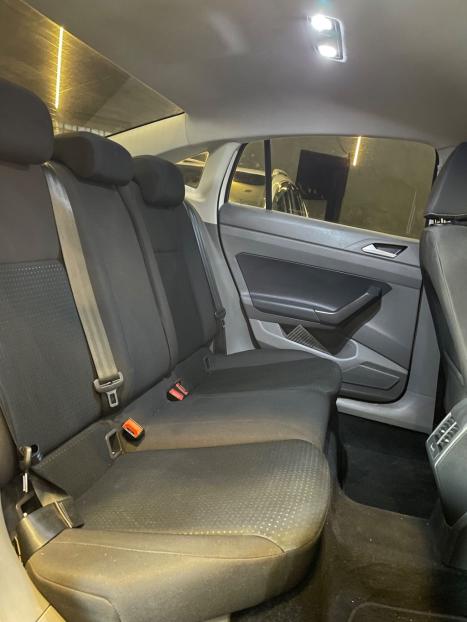 VOLKSWAGEN Virtus 1.0 4P 200 TSI FLEX COMFORTLINE AUTOM�TICO, Foto 8