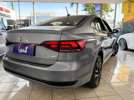 VOLKSWAGEN Virtus 1.6 4P MSI FLEX AUTOM�TICO, Foto 4