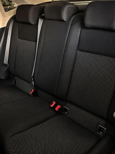 VOLKSWAGEN Virtus 1.6 4P MSI FLEX AUTOM�TICO, Foto 9