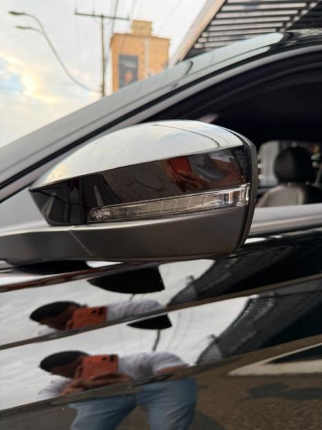VOLKSWAGEN Virtus 1.0 4P 200 TSI FLEX HIGHLINE AUTOM�TICO, Foto 8