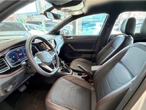 VOLKSWAGEN Virtus 1.0 4P 200 TSI FLEX HIGHLINE AUTOM�TICO, Foto 17