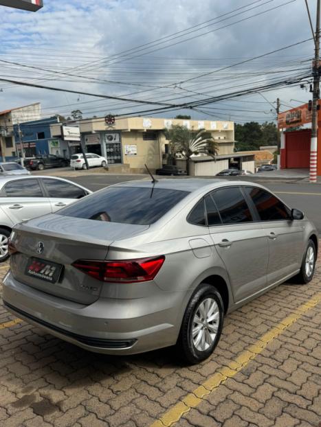 VOLKSWAGEN Virtus 1.0 4P 200 TSI FLEX COMFORTLINE AUTOM�TICO, Foto 12