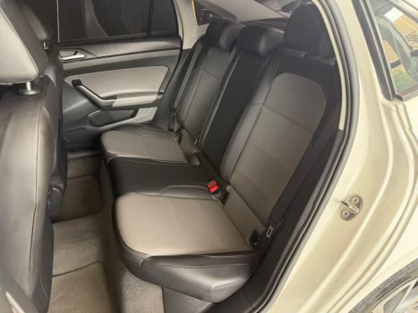VOLKSWAGEN Virtus 1.0 4P 200 TSI FLEX HIGHLINE AUTOM�TICO, Foto 14