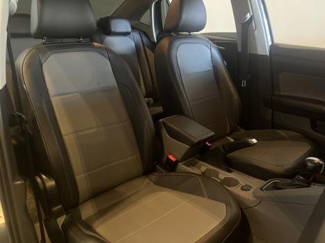 VOLKSWAGEN Virtus 1.0 4P 200 TSI FLEX HIGHLINE AUTOM�TICO, Foto 10