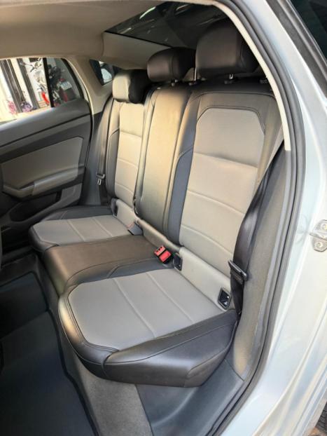 VOLKSWAGEN Virtus 1.0 4P 200 TSI FLEX HIGHLINE AUTOM�TICO, Foto 16