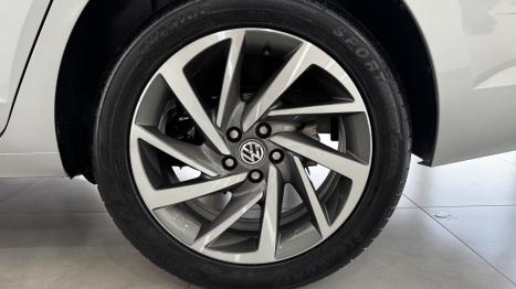 VOLKSWAGEN Virtus 1.0 4P 200 TSI FLEX HIGHLINE AUTOM�TICO, Foto 11