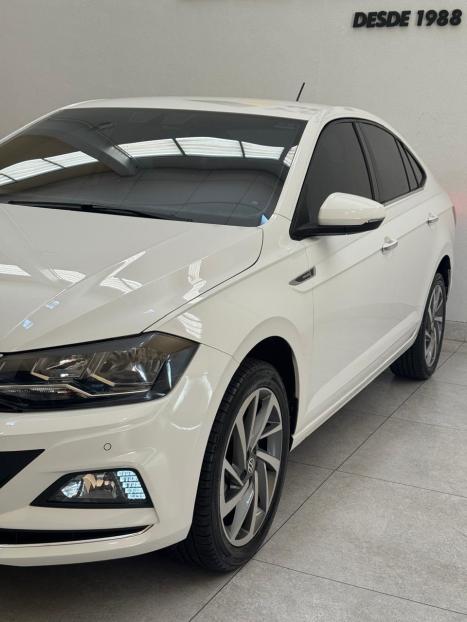 VOLKSWAGEN Virtus 1.0 4P 200 TSI FLEX HIGHLINE AUTOM�TICO, Foto 4