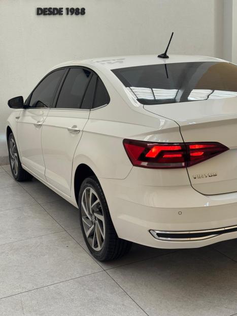 VOLKSWAGEN Virtus 1.0 4P 200 TSI FLEX HIGHLINE AUTOM�TICO, Foto 12