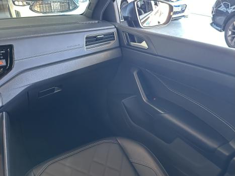 VOLKSWAGEN Virtus 1.4 4P 250 TSI EXCLUSIVE AUTOM�TICO, Foto 19