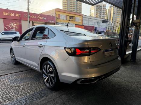 VOLKSWAGEN Virtus 1.0 4P 200 TSI FLEX HIGHLINE AUTOM�TICO, Foto 4