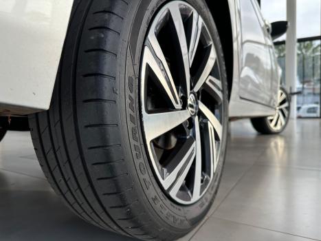 VOLKSWAGEN Virtus 1.0 4P 200 TSI FLEX HIGHLINE AUTOM�TICO, Foto 4