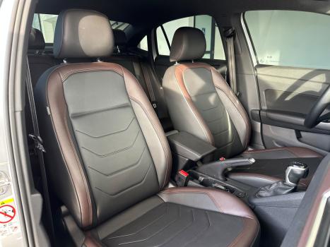 VOLKSWAGEN Virtus 1.0 4P 200 TSI FLEX HIGHLINE AUTOM�TICO, Foto 8