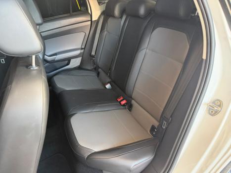 VOLKSWAGEN Virtus 1.0 4P 200 TSI FLEX HIGHLINE AUTOM�TICO, Foto 10