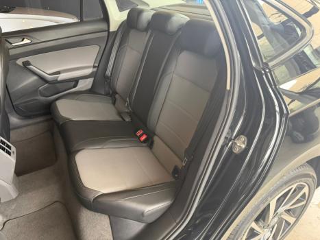 VOLKSWAGEN Virtus 1.0 4P 200 TSI FLEX HIGHLINE AUTOM�TICO, Foto 14