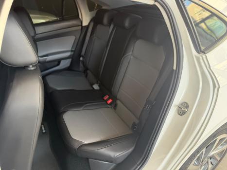 VOLKSWAGEN Virtus 1.0 4P 200 TSI FLEX HIGHLINE AUTOMÁTICO, Foto 10