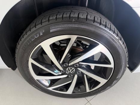 VOLKSWAGEN Virtus 1.0 4P 200 TSI FLEX HIGHLINE AUTOMÁTICO, Foto 16