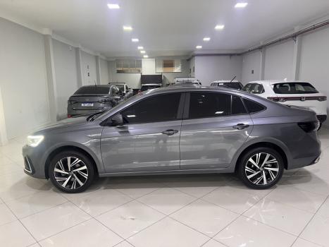 VOLKSWAGEN Virtus 1.0 4P 200 TSI FLEX HIGHLINE AUTOMÁTICO, Foto 4