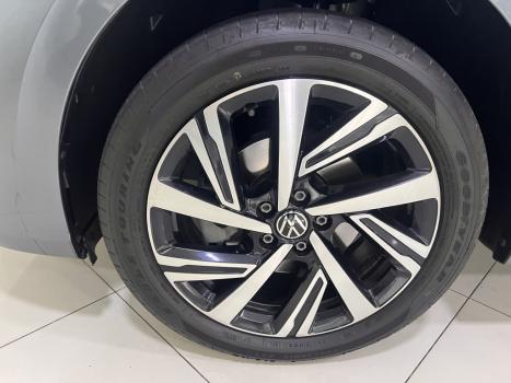 VOLKSWAGEN Virtus 1.0 4P 200 TSI FLEX HIGHLINE AUTOMÁTICO, Foto 11