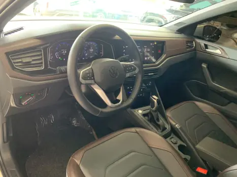 VOLKSWAGEN Virtus 1.0 4P 200 TSI FLEX HIGHLINE AUTOMÁTICO, Foto 10