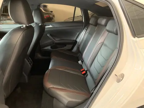 VOLKSWAGEN Virtus 1.0 4P 200 TSI FLEX HIGHLINE AUTOMÁTICO, Foto 12