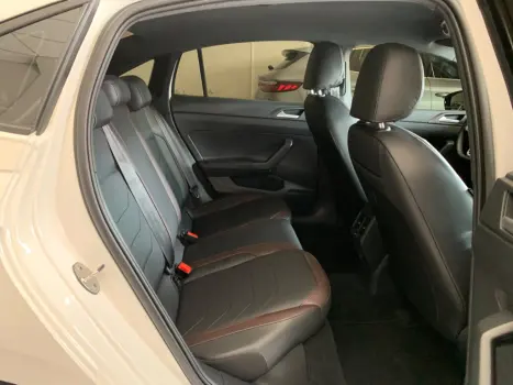 VOLKSWAGEN Virtus 1.0 4P 200 TSI FLEX HIGHLINE AUTOMÁTICO, Foto 15
