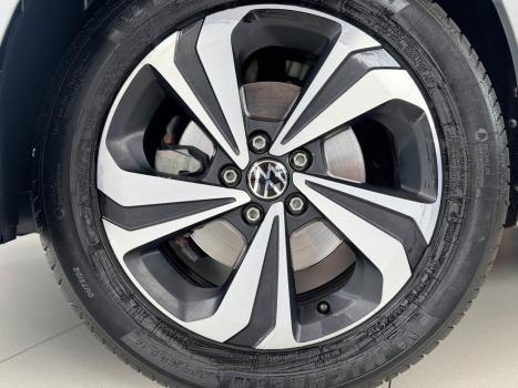 VOLKSWAGEN Virtus 1.0 4P 200 TSI FLEX COMFORTLINE AUTOMÁTICO, Foto 8